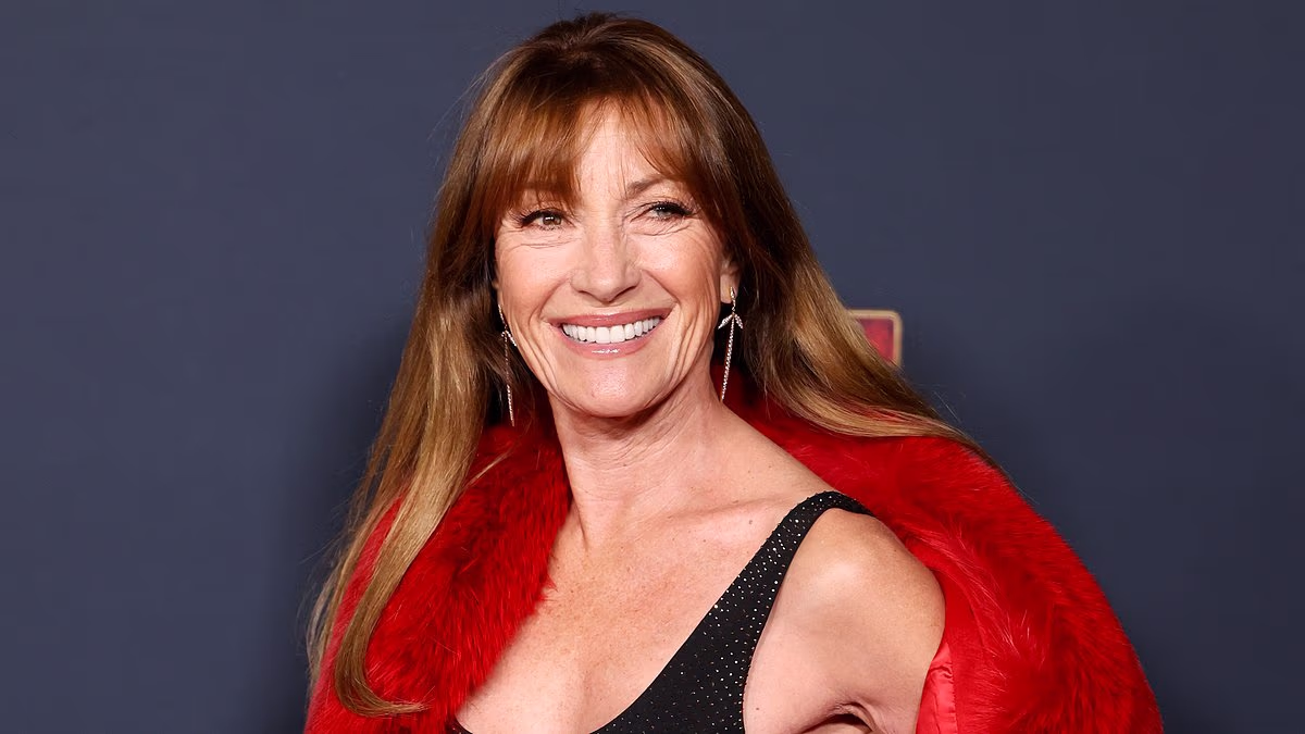 Jane Seymour easily defies her 75 years at EPiC premiere
