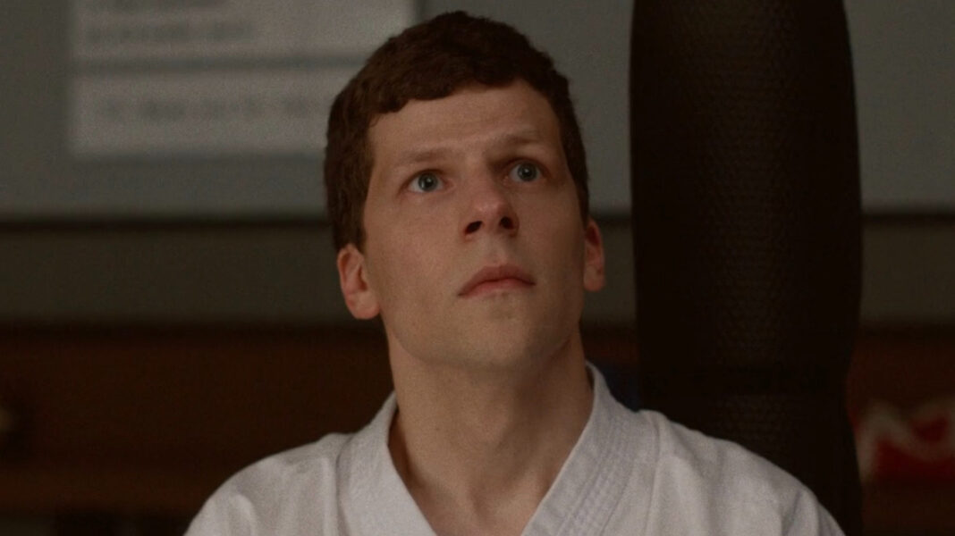 Jesse Eisenberg's Underrated 2019 Dark Comedy Is Streaming For Free