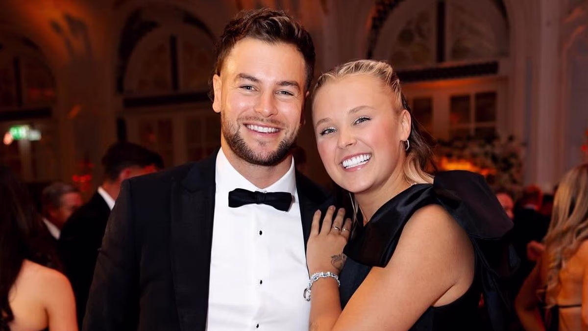 JoJo Siwa celebrates her nine-month anniversary with boyfriend Chris