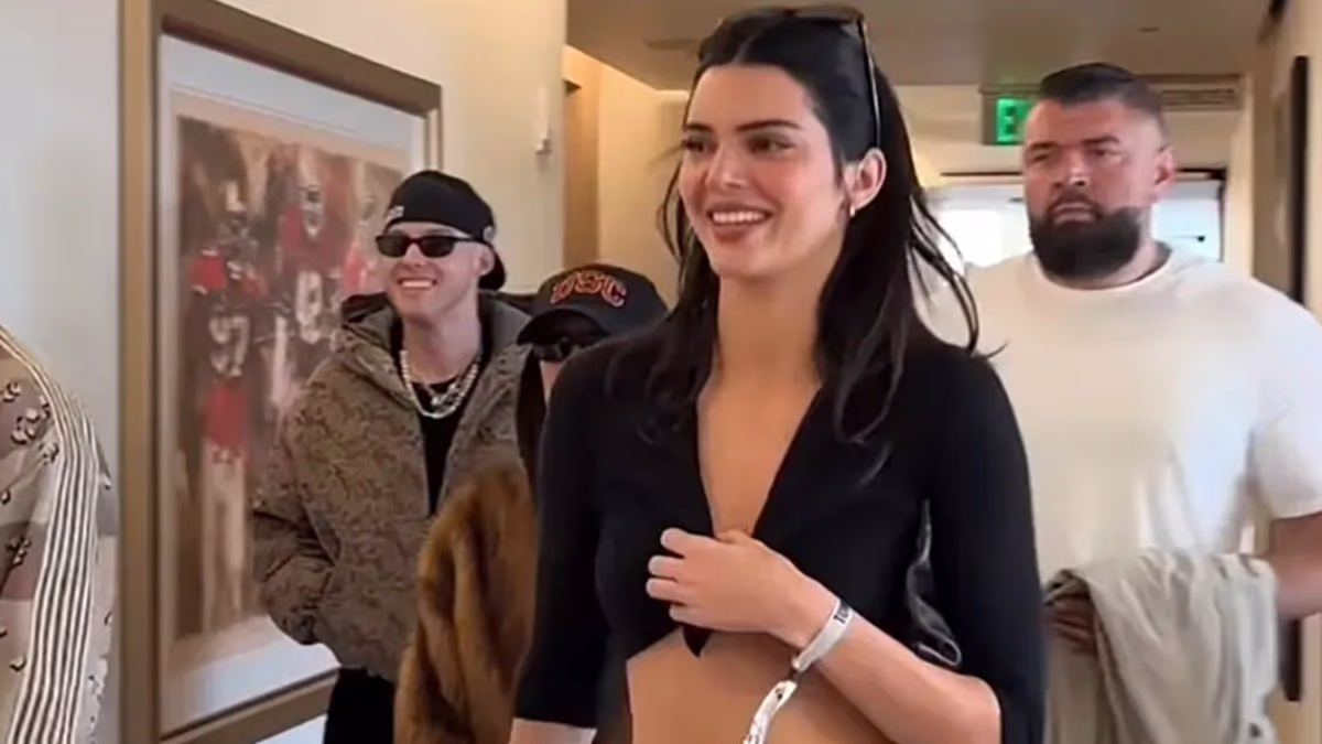 Kendall Jenner and Justin Bieber lead star-studded Super Bowl crowd