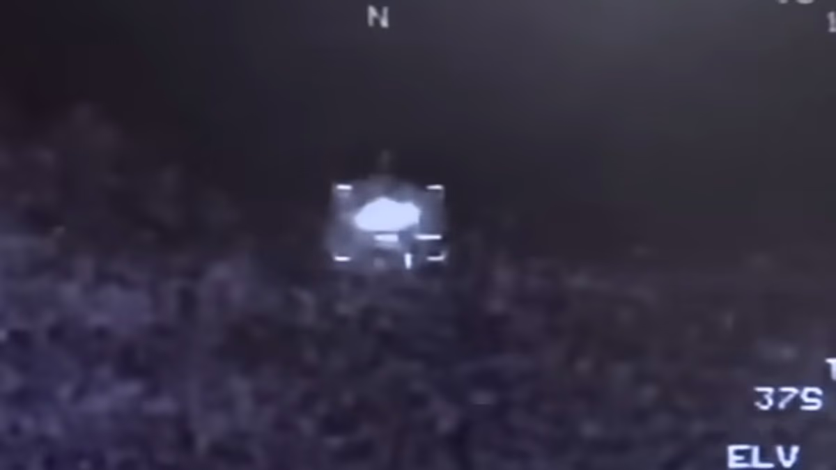 Leaked footage shows UFO making 'impossible' moves before warp speed
