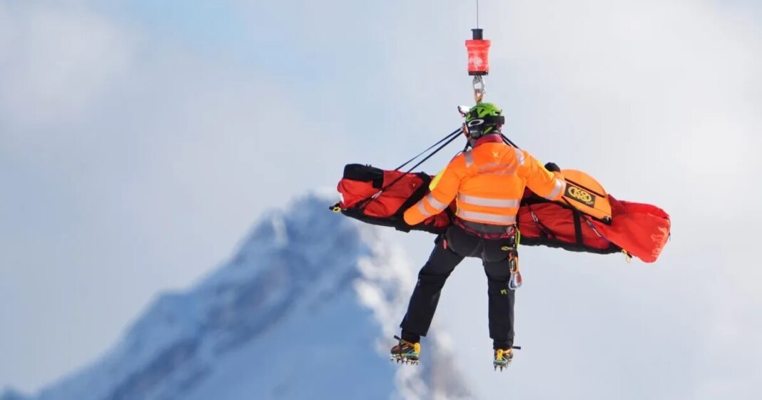 Lindsey Vonn says surgery saved her from having left leg amputated