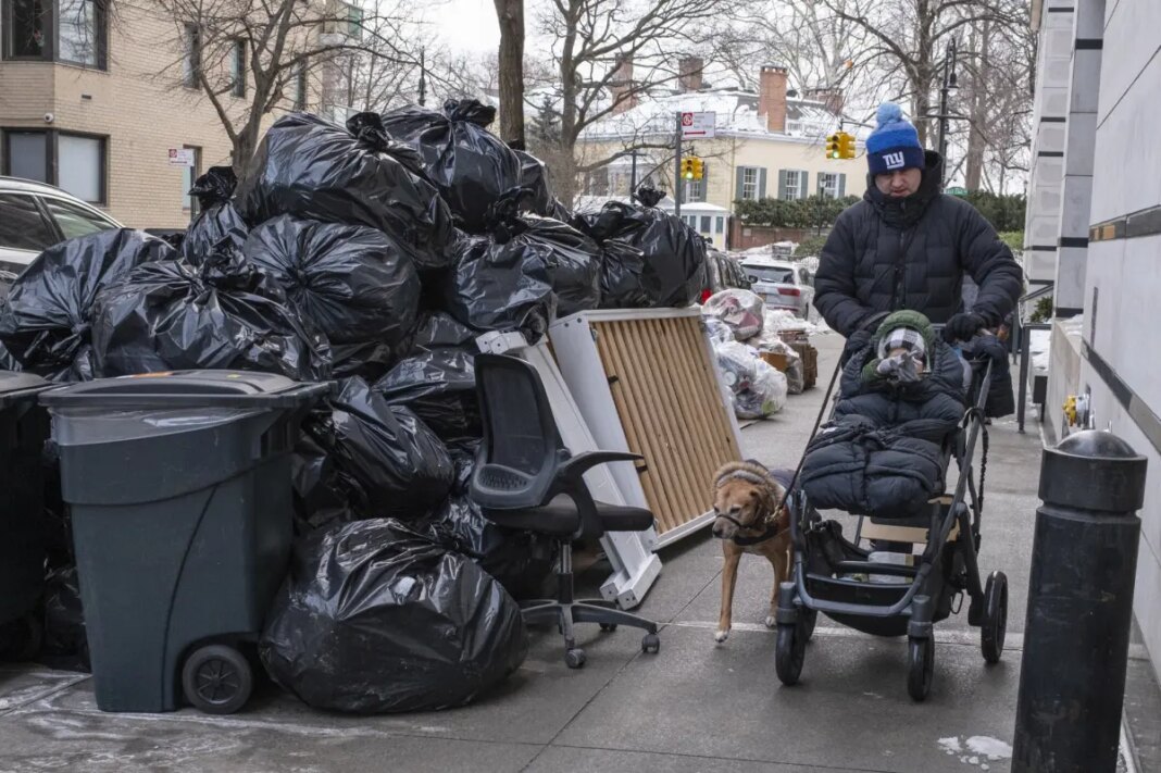 Mayor Mamdani's Gracie Mansion noticeably trash-free as UES neighbors drown in 8-foot piles of garbage