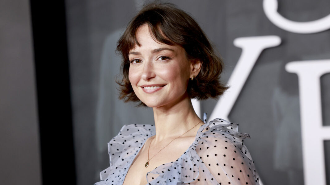 Milana Vayntrub's 5 Best Movies And TV Shows, Ranked