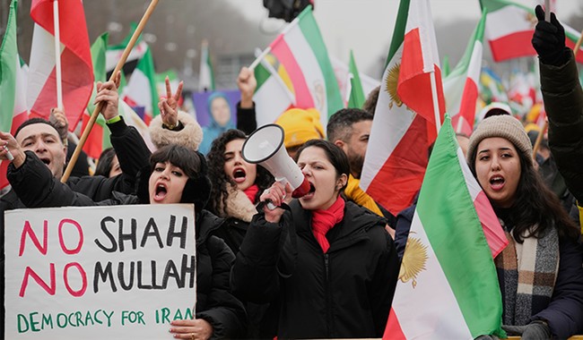 New Development: Iran Diplomat Signals Nuclear Talks If US Eases Sanctions