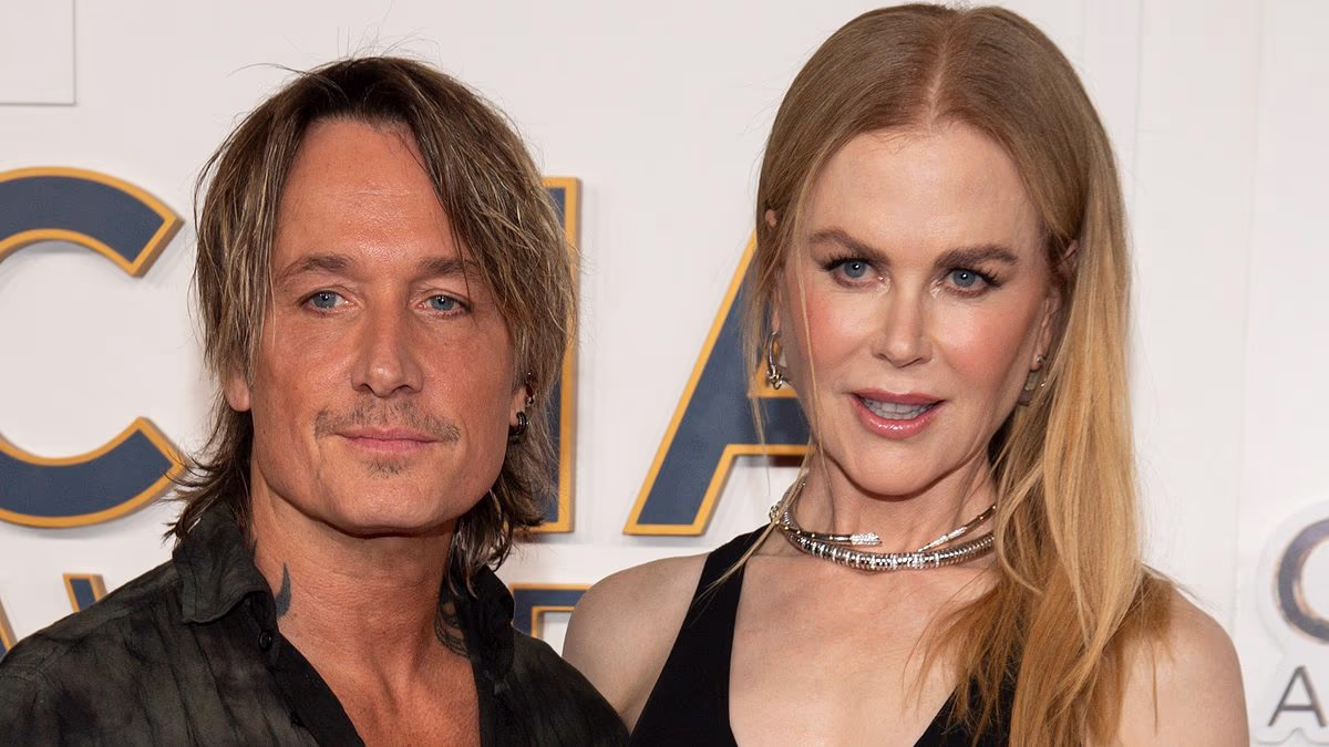 Nicole Kidman poses in bed pre-first Valentine's without Keith Urban