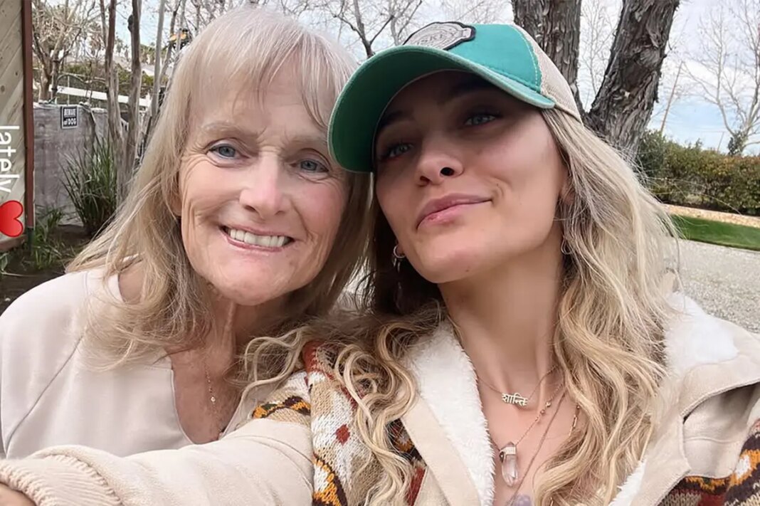 Paris Jackson shares selfies with rarely seen mom Debbie Rowe