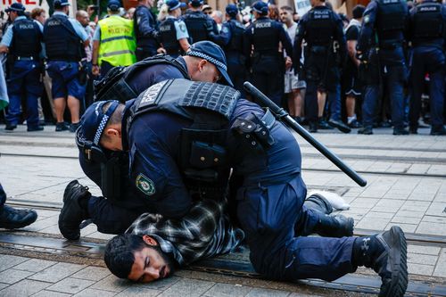 Police watchdog to investigate conduct of officers at Sydney protests