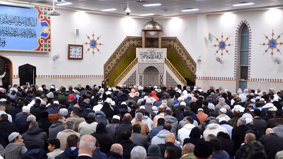 Shocking letter sent to Australia's largest mosque on the eve of Ramadan