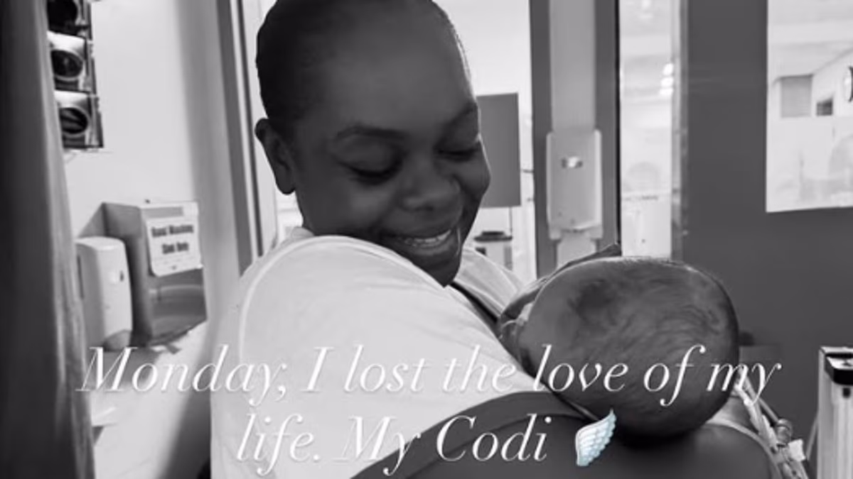 Snoop Dogg's daughter announces death of her baby girl, 11 months