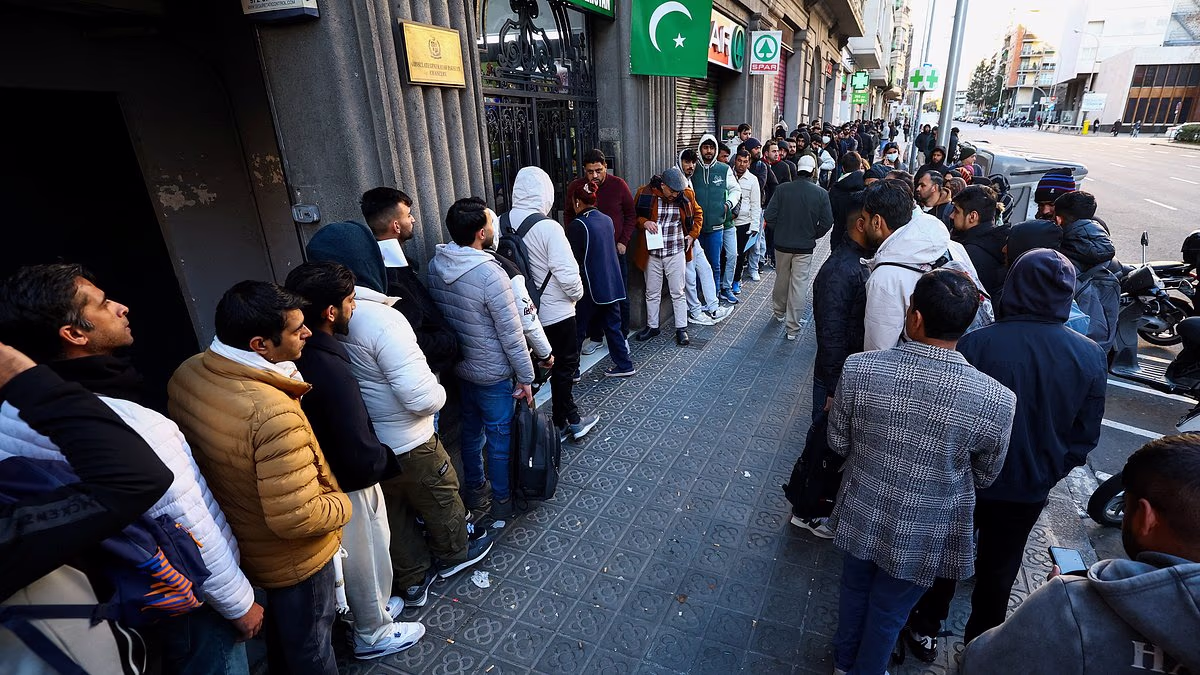 Spain could give more than a MILLION illegal migrants legal status