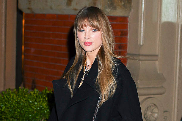 taylor-swift-a-biography