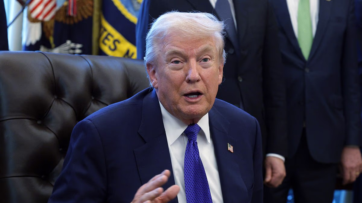 Trump dealt blow over demand to rename landmarks after himself