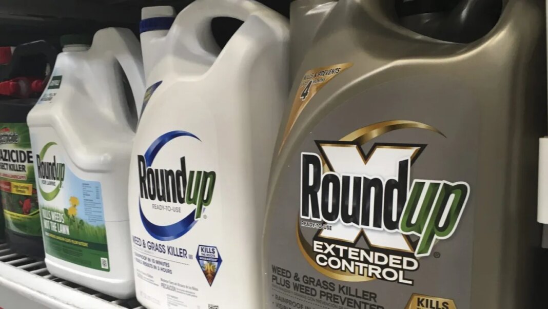 Trump seeks to boost controversial herbicide glyphosate, drawing MAHA ire