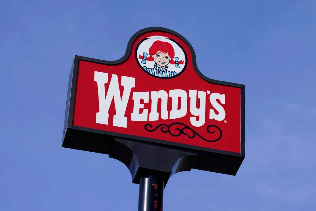 Wendy's to close about 300 more locations