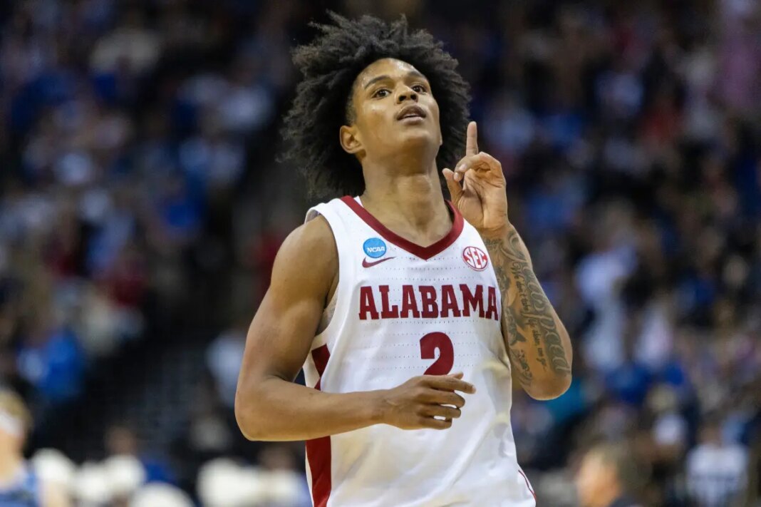 Alabama's Aden Holloway denies all charges, demands trial for drug arrest