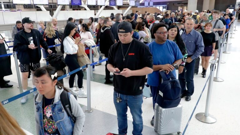 Homeland Security Funding Stalls: What It Means for Your Airport Experience