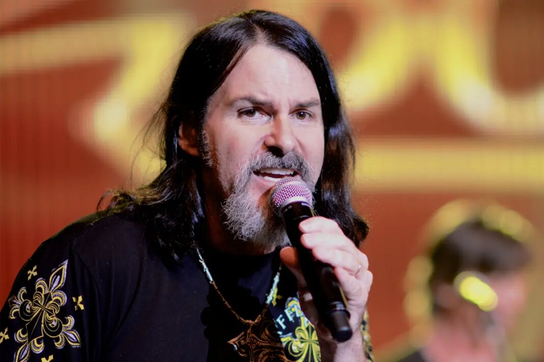 Boston singer Tommy DeCarlo dead at 60