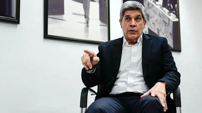 Cuba on Alert: Carlos Fernández de Cossío Reveals Preparedness for Potential Military Threats