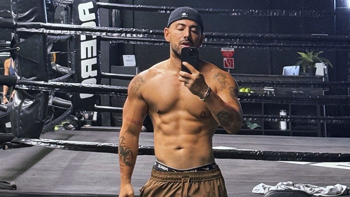 Celebrity trainer Jono Castano posts the results of a drug test