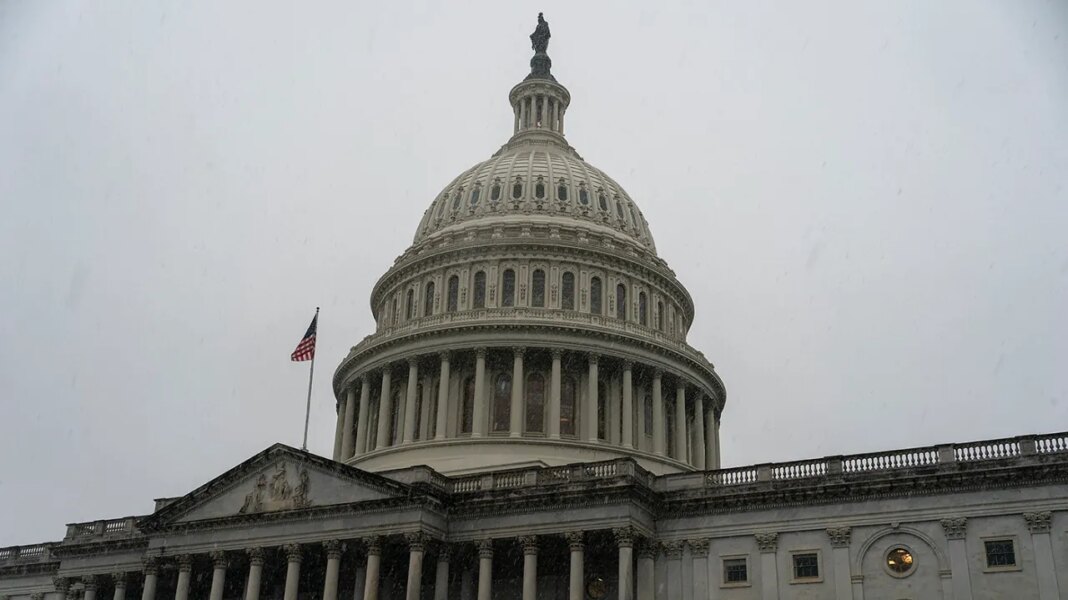 DHS funding deal stalls in Congress amid continuing negotiations