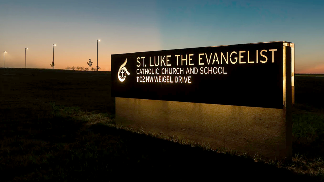 Driver hops curb, strikes 9 students during after school pickup in Iowa