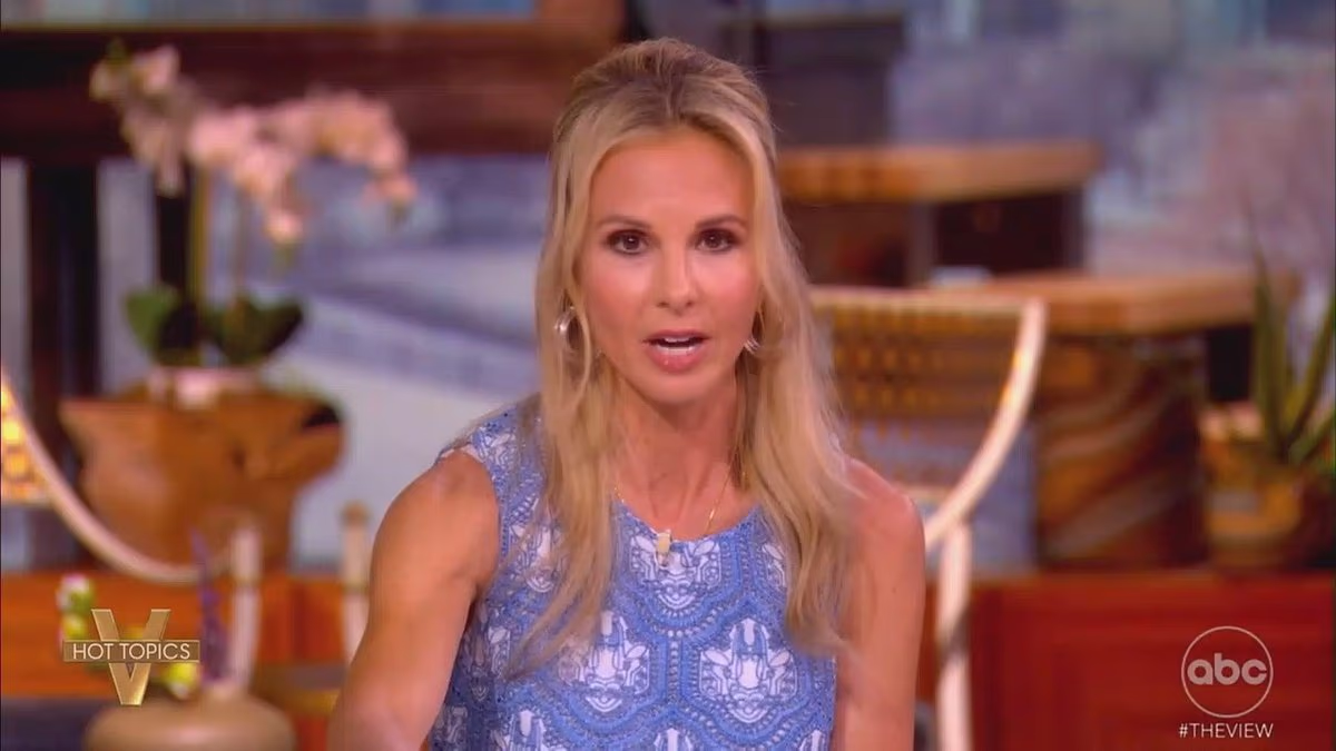 Elisabeth Hasselbeck slams Megyn Kelly on The View: 'How DARE you?'