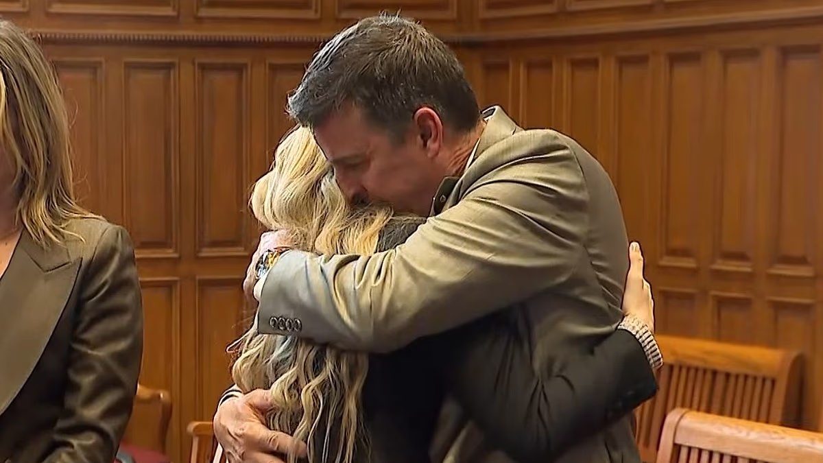 Glamorous ex-cop Kelsey Fitzsimmons found NOT GUILTY