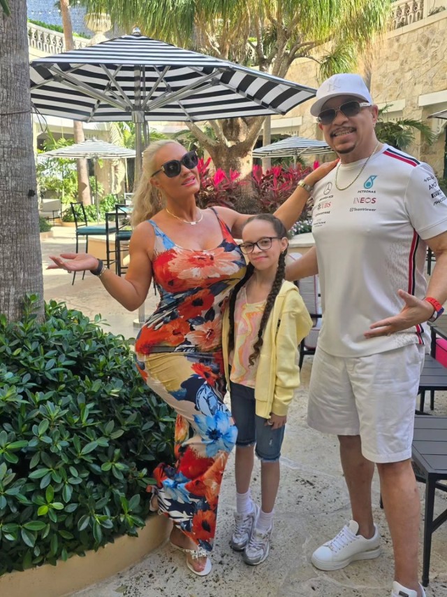 ICE-T AND COCO AUSTIN VACATION IN THE BAHAMAS WITH DAUGHTER CHANEL