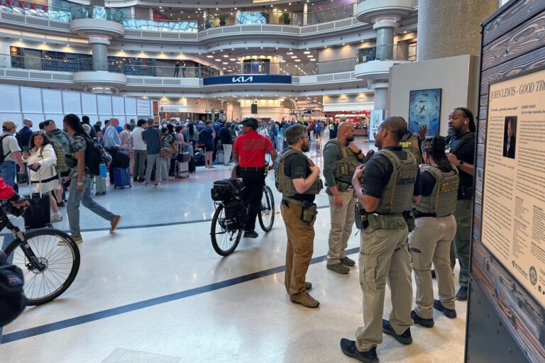 ICE Officers Deployed to TSA Checkpoints Following Trump Directive During Government Shutdown