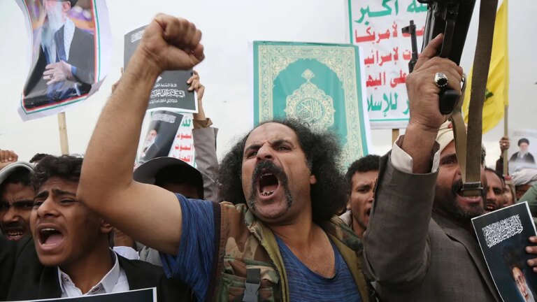 Iran-Backed Houthis Launch New Offensive Against Israel Amid Tehran’s Strategic Maneuvers Before Talks