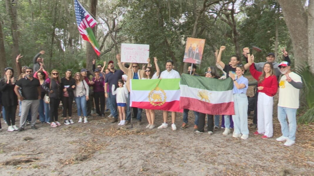 Jacksonville Iranian community gathers to celebrate regime change