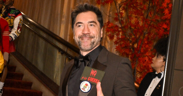 Javier Bardem Shouts 'No to War and Free Palestine'