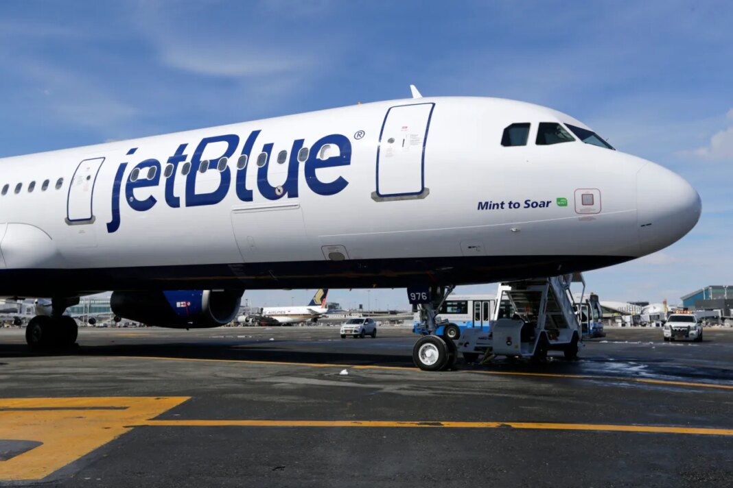 JetBlue raises checked baggage fees amid soaring fuel prices