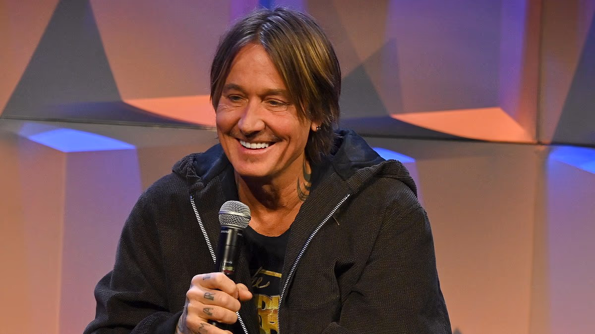 Keith Urban smiles amid Nicole Kidman and Simon Baker romance rumors