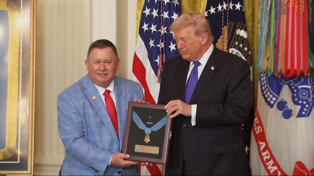 Knoxville WWII hero who saved 200 Jewish-Americans receives Medal of Honor