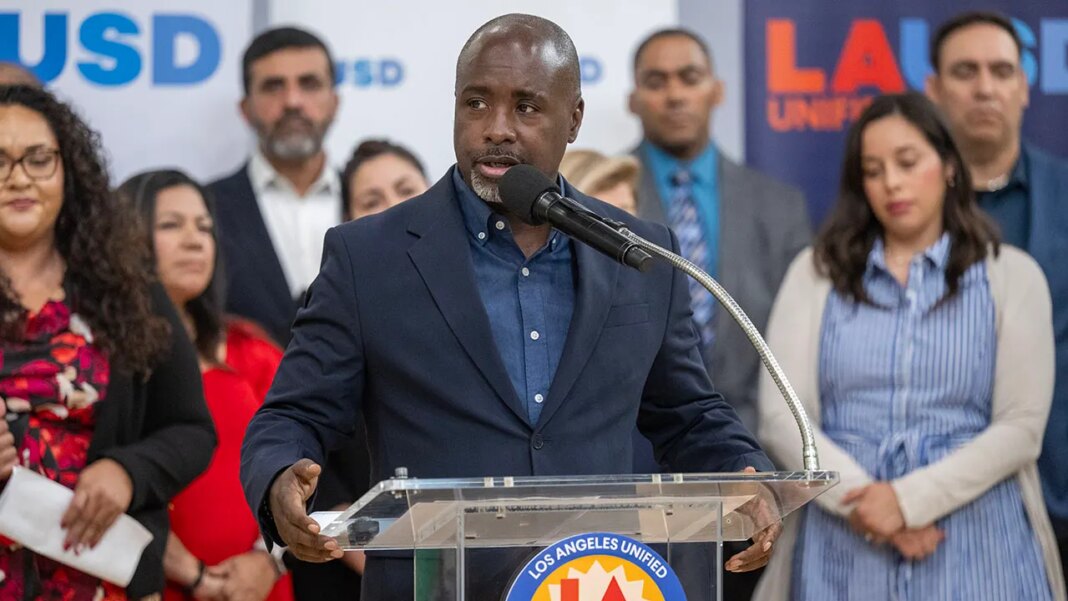 LAPD union calls for probe into LA council president over alleged call during traffic stop