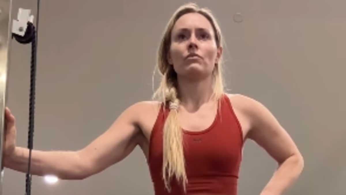 Lindsey Vonn is out of her wheelchair and working out