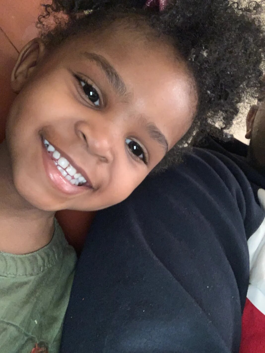 Mother of 2 girls found in shallow graves in Cleveland charged with murder