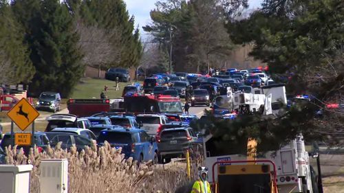 Police respond to report of active shooter at US synagogue