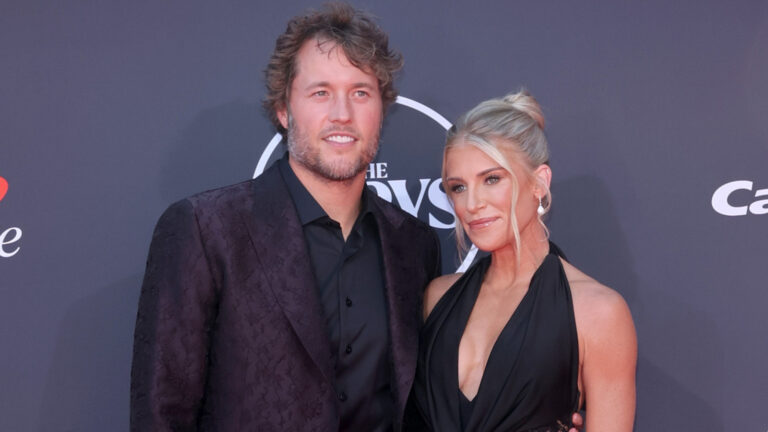 Inside Scoop: Unveiling the Truth Behind Kelly and Matthew Stafford’s Relationship Buzz