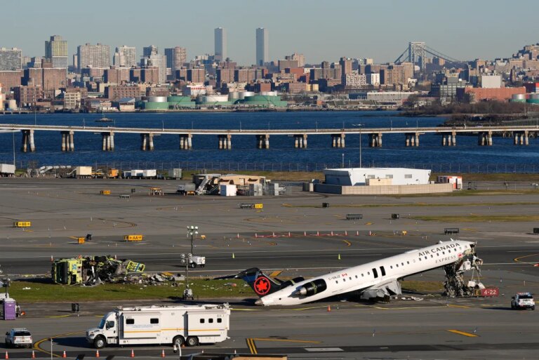 NTSB Reveals Controller’s Clearance for Fire Truck Moments Before LaGuardia Accident
