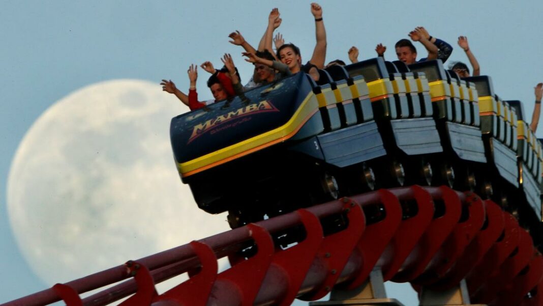 Six Flags to sell 7 parks across the country
