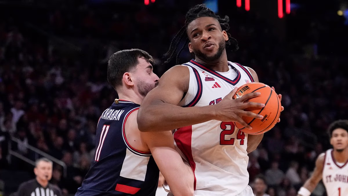St. John's beats down UConn 72-52 to win back-to-back Big East titles
