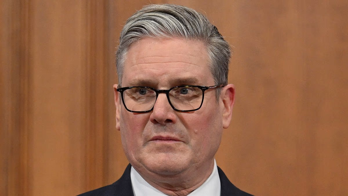 Starmer's humbling phone call to Trump as ministers 'consider freezing energy bills' after war drives up gas prices