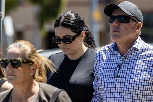 Teacher pleads guilty to sex with teenage student