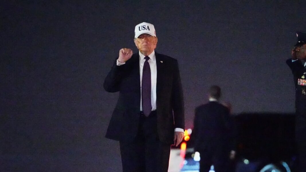 Trump awarding Medal of Honor to 3 US Army service members at White House