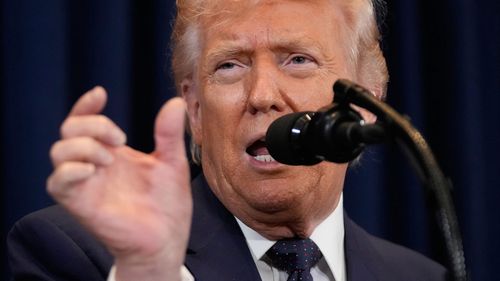 Donald Trump has demanded asylum for Iranian football players.