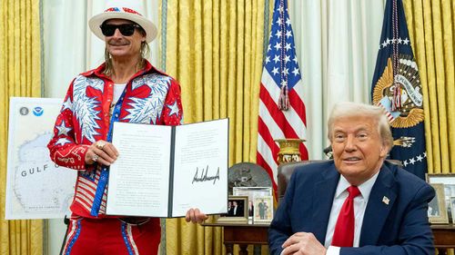 Kid Rock in the Oval Office with Donald Trump.