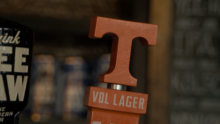 Tennessee Volunteers Fans Rally at Yee-Haw Brewing for Game Day Excitement